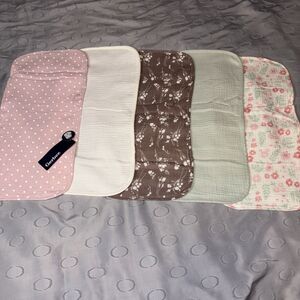Gerber Burp Cloths 5 Pack NWT